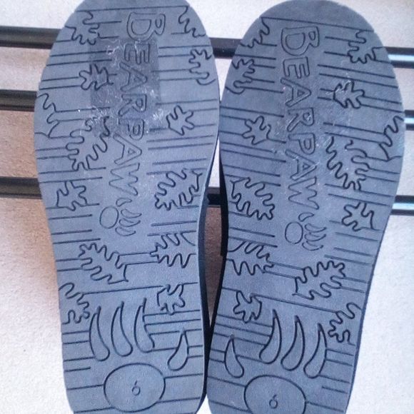 BEARPAW Women's Suede Buckle Boots - BRAND NEW - Picture 7 of 7